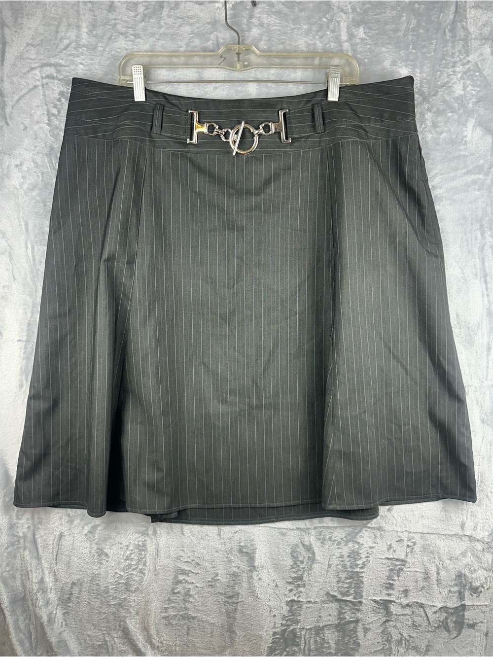 Lane Bryant Women's A-Lined Pinstriped Skirt Charcoal Grey Size 20 w/ Side Zip